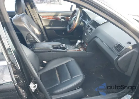 2010 Mercedes-Benz C 300 Luxury 4Matic/Sport 4Matic from USA, damaged, VIN WDDGF8BB1AR126154